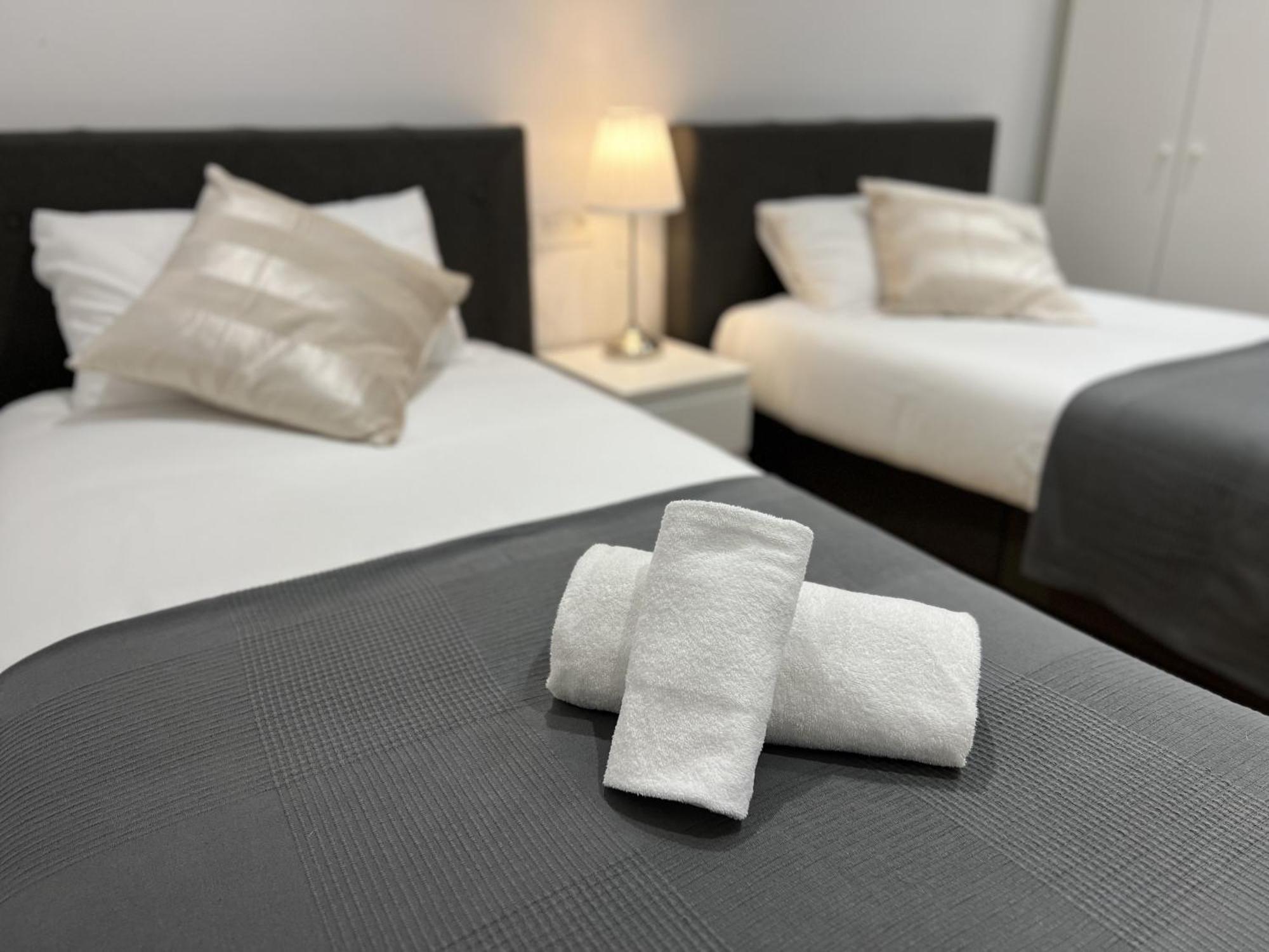Apartamenticos Plaza Las Armas III 萨拉戈萨 外观 照片