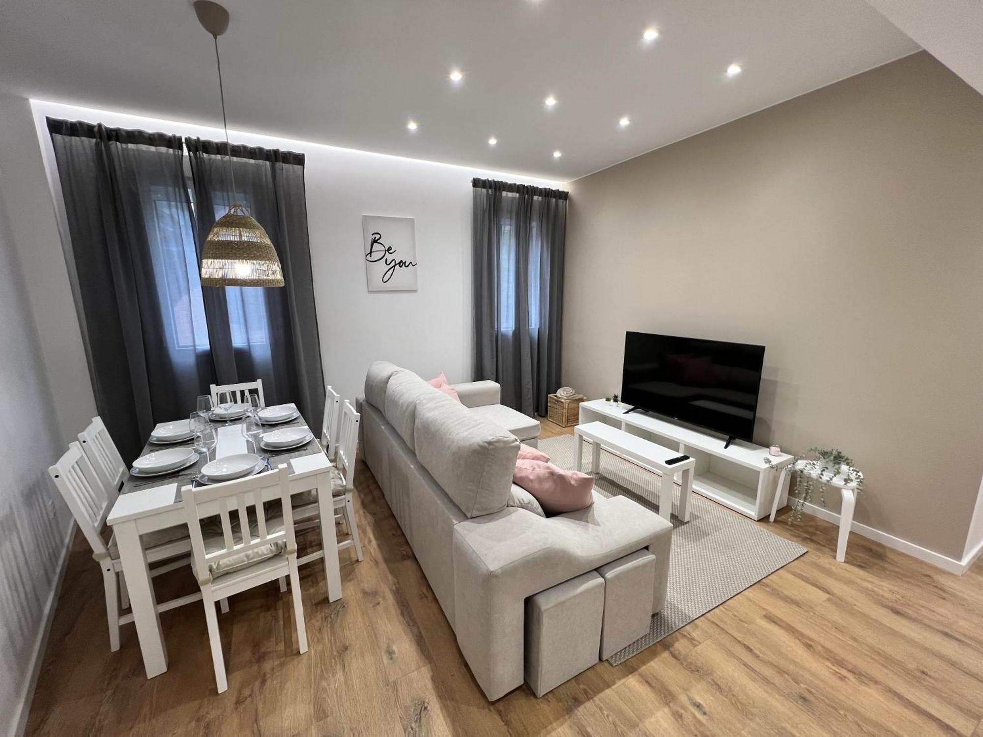 Apartamenticos Plaza Las Armas III 萨拉戈萨 外观 照片